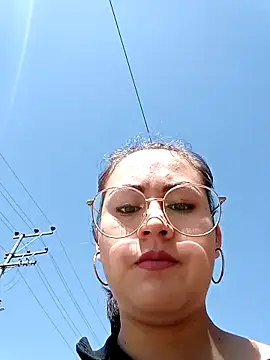 Snapshot of lara_moon25 chatting on 11, 12, 2024 lara moon25 online show from 11, 12, 2024