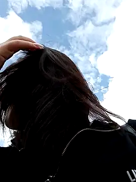 Snapshot of lara_moon25 chatting on 18, 12, 2024 lara moon25 online show from 18, 12, 2024