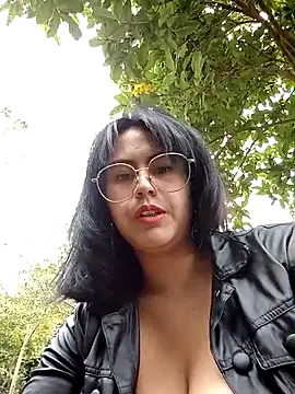 Snapshot of lara_moon25 chatting on 10, 10, 2025 lara moon25 online show from 10, 10, 2025