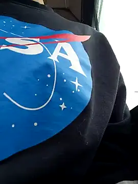 Snapshot of lara_moon25 chatting on 9, 11, 2025 lara moon25 online show from 9, 11, 2025