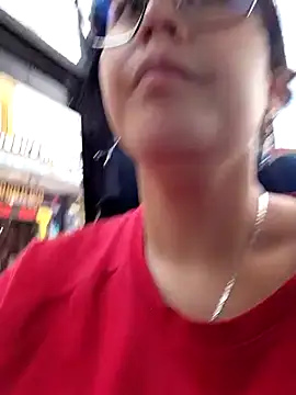 Snapshot of lara_moon25 chatting on 26, 11, 2025 lara moon25 online show from 26, 11, 2025