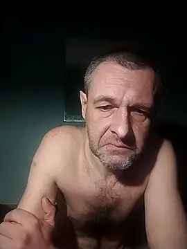 Snapshot of Andrzej-M chatting on 17, 4, 2026 Andrzej-M online show from 17, 4, 2026