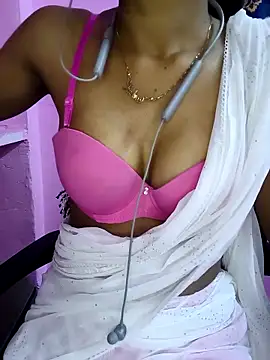 Snapshot of Miakhalifatamil chatting on 14, 9, 2025 Miakhalifatamil online show from 14, 9, 2025