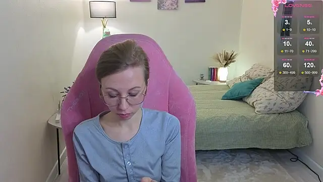 Snapshot of Lill_Mary chatting on 20, 10, 2025 Lill Mary online show from 20, 10, 2025