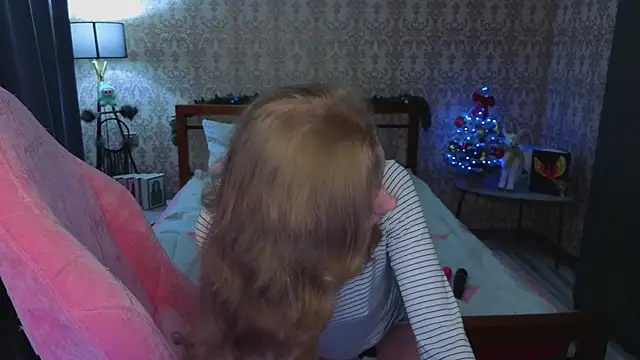 Lill Mary online show from 17, 12, 2025