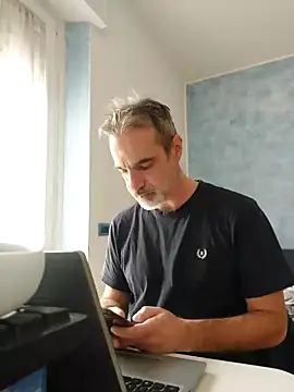 Marcolino183 online show from 28, 2, 2025