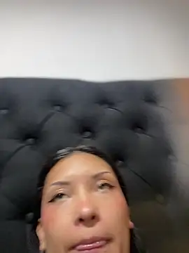 baby lizy online show from 31, 3, 2026