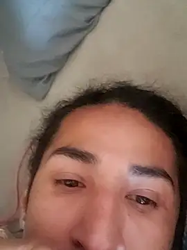 Snapshot of LargeDominoes chatting on 19, 4, 2026 LargeDominoes online show from 19, 4, 2026