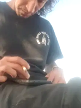 Snapshot of LargeDominoes chatting on 20, 4, 2026 LargeDominoes online show from 20, 4, 2026