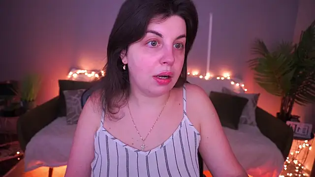 Snapshot of MirandaWong chatting on 15, 3, 2026 MirandaWong online show from 15, 3, 2026