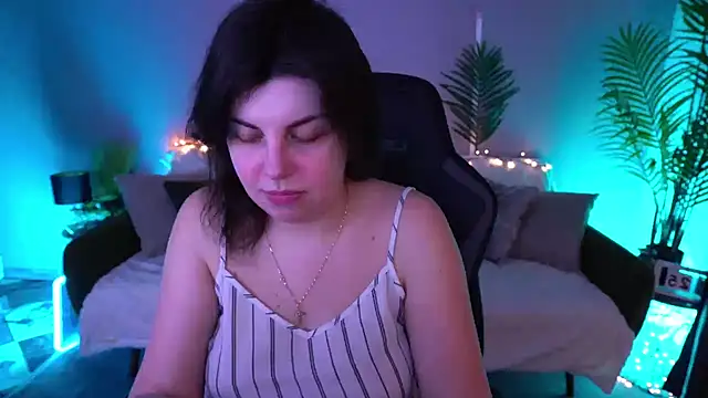 Snapshot of MirandaWong chatting on 26, 3, 2026 MirandaWong online show from 26, 3, 2026