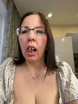 Snapshot of B_Bonya_m chatting on 14, 12, 2024 B Bonya m online show from 14, 12, 2024