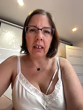 Snapshot of B_Bonya_m chatting on 11, 3, 2025 B Bonya m online show from 11, 3, 2025