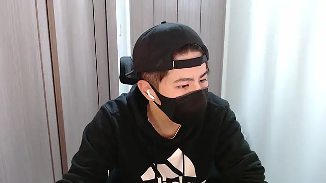 Snapshot of ryota_kkk chatting on 29, 12, 2024 ryota kkk online show from 29, 12, 2024