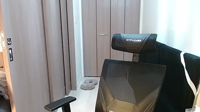 Snapshot of ryota_kkk chatting on 16, 2, 2025 ryota kkk online show from 16, 2, 2025