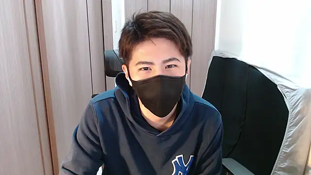 Snapshot of ryota_kkk chatting on 4, 3, 2025 ryota kkk online show from 4, 3, 2025