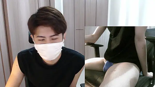 Snapshot of ryota_kkk chatting on 7, 10, 2025 ryota kkk online show from 7, 10, 2025