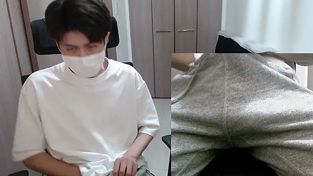 Snapshot of ryota_kkk chatting on 8, 11, 2025 ryota kkk online show from 8, 11, 2025