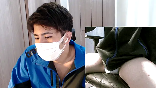 Snapshot of ryota_kkk chatting on 1, 12, 2025 ryota kkk online show from 1, 12, 2025