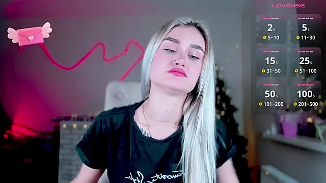 Snapshot of _Ravenaa chatting on 12, 12, 2024 Ravenaa online show from 12, 12, 2024