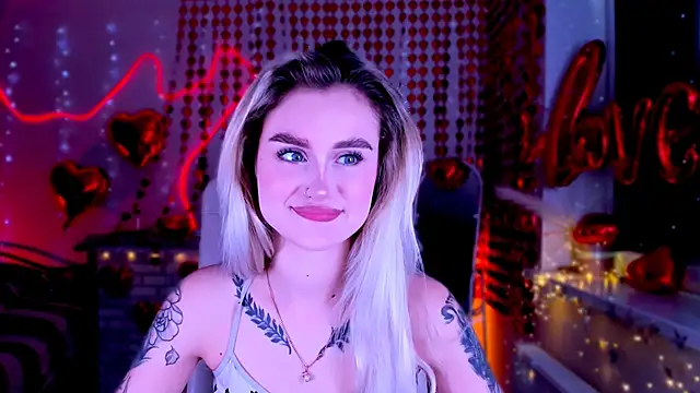 Snapshot of _Ravenaa chatting on 19, 2, 2025 Ravenaa online show from 19, 2, 2025