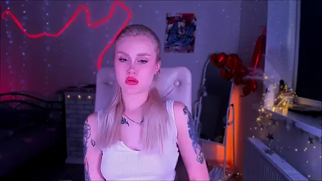 Snapshot of _Ravenaa chatting on 19, 3, 2025 Ravenaa online show from 19, 3, 2025