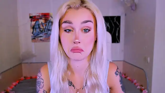 Snapshot of _Ravenaa chatting on 15, 11, 2025 Ravenaa online show from 15, 11, 2025