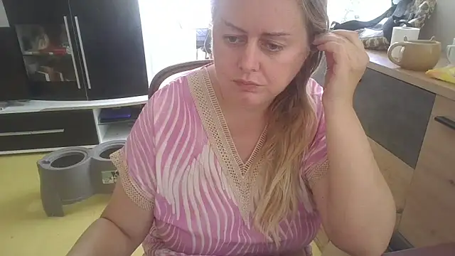 Meliss Official9 online show from 12, 9, 2025