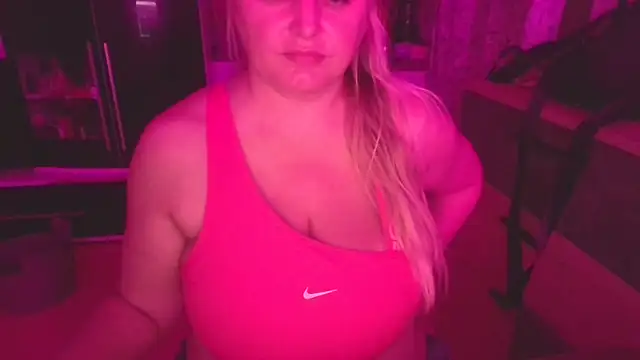 Meliss Official9 online show from 18, 9, 2025