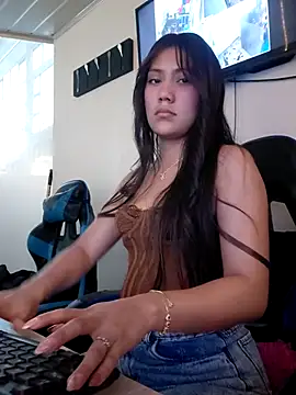 Snapshot of Catalehia_Milk chatting on 1, 4, 2026 Catalehia Milk online show from 1, 4, 2026