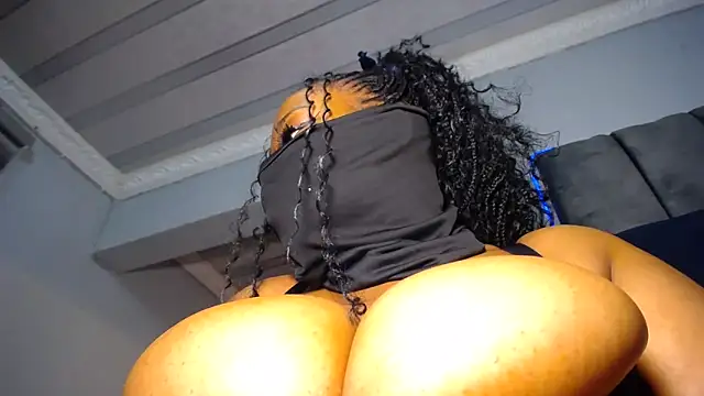 Snapshot of XPanther_24 chatting on 22, 2, 2026 XPanther 24 online show from 22, 2, 2026