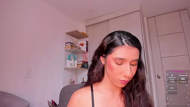 Snapshot of danna_davis18 chatting on 30, 5, 2026 danna davis18 online show from 30, 5, 2026