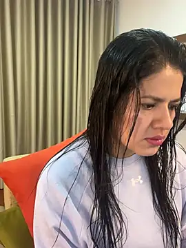 Alice Biel online show from 28, 2, 2025