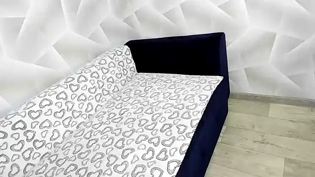 Snapshot of Sweet_Lanaaaaa chatting on 28, 6, 2026 Sweet Lanaaaaa online show from 28, 6, 2026