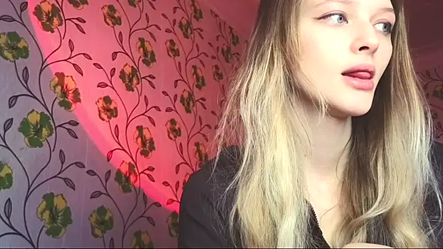 Evvie Summn1 online show from 13, 6, 2026