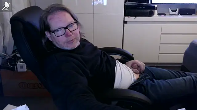 Snapshot of VSteph chatting on 14, 4, 2026 VSteph online show from 14, 4, 2026