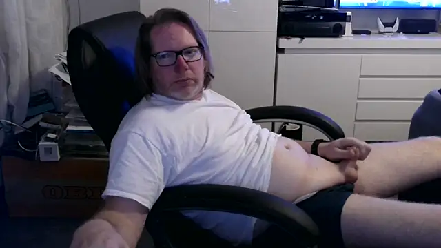 Snapshot of VSteph chatting on 19, 4, 2026 VSteph online show from 19, 4, 2026