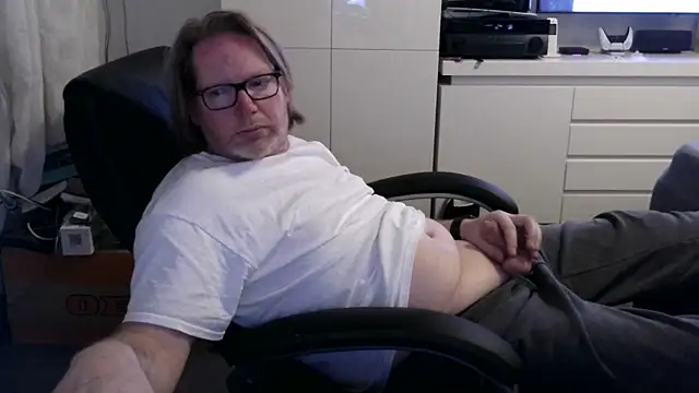 Snapshot of VSteph chatting on 19, 4, 2026 VSteph online show from 19, 4, 2026
