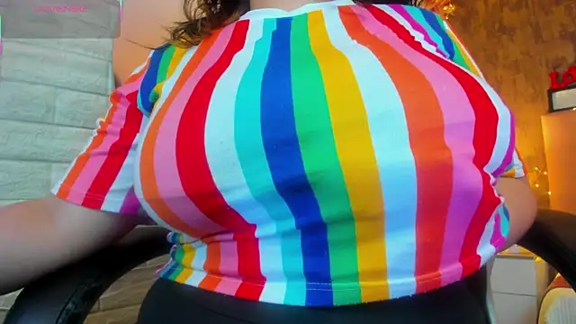 Snapshot of alice__tylor chatting on 19, 12, 2025 alice tylor online show from 19, 12, 2025