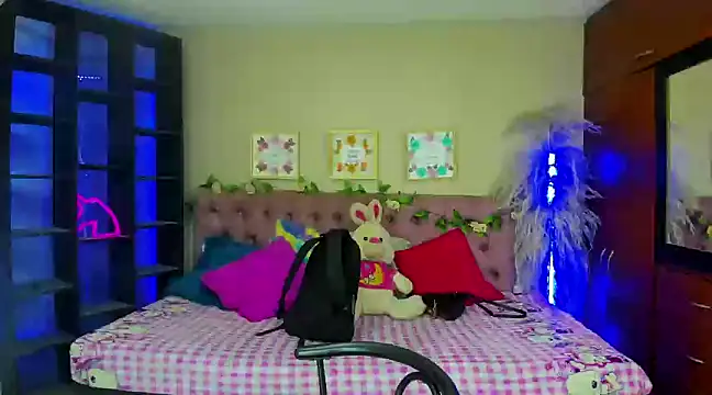 Lia Keen online show from 17, 1, 2025