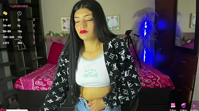 Lia Keen online show from 10, 2, 2025