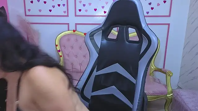 Snapshot of Chinatsu_t chatting on 19, 6, 2026 Chinatsu t online show from 19, 6, 2026