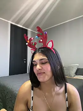 Snapshot of sc4ry_girl1 chatting on 18, 12, 2024 sc4ry girl1 online show from 18, 12, 2024