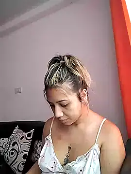 nina carther online show from 6, 3, 2025