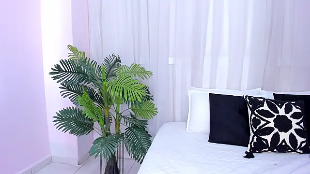Jasmin evano29 online show from 2, 7, 2026