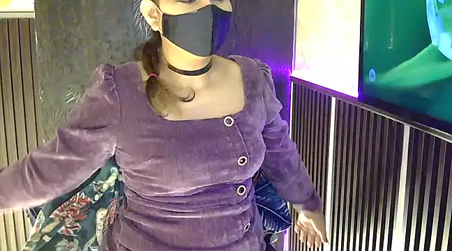 fabdemira online show from 8, 1, 2025