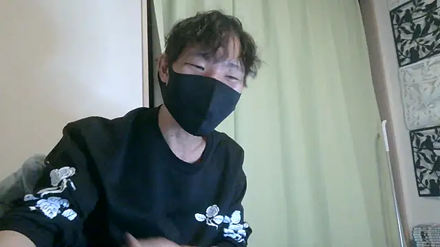 Snapshot of UKI06 chatting on 14, 12, 2024 UKI06 online show from 14, 12, 2024