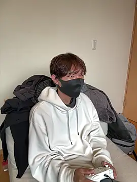 Snapshot of UKI06 chatting on 5, 3, 2025 UKI06 online show from 5, 3, 2025