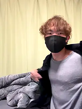 Snapshot of UKI06 chatting on 2, 12, 2025 UKI06 online show from 2, 12, 2025