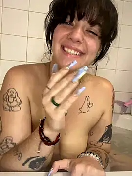 pircilla23 online show from 14, 9, 2025